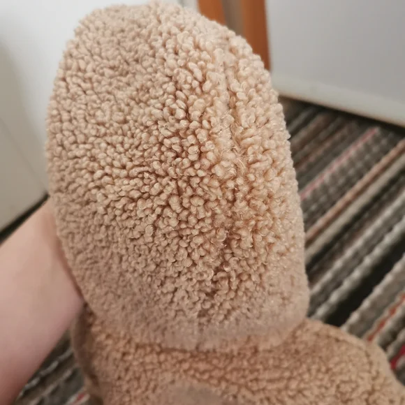 SOLD ON FB- Zara 3-6 month Sherpa Jacket - Picture 5 of 12